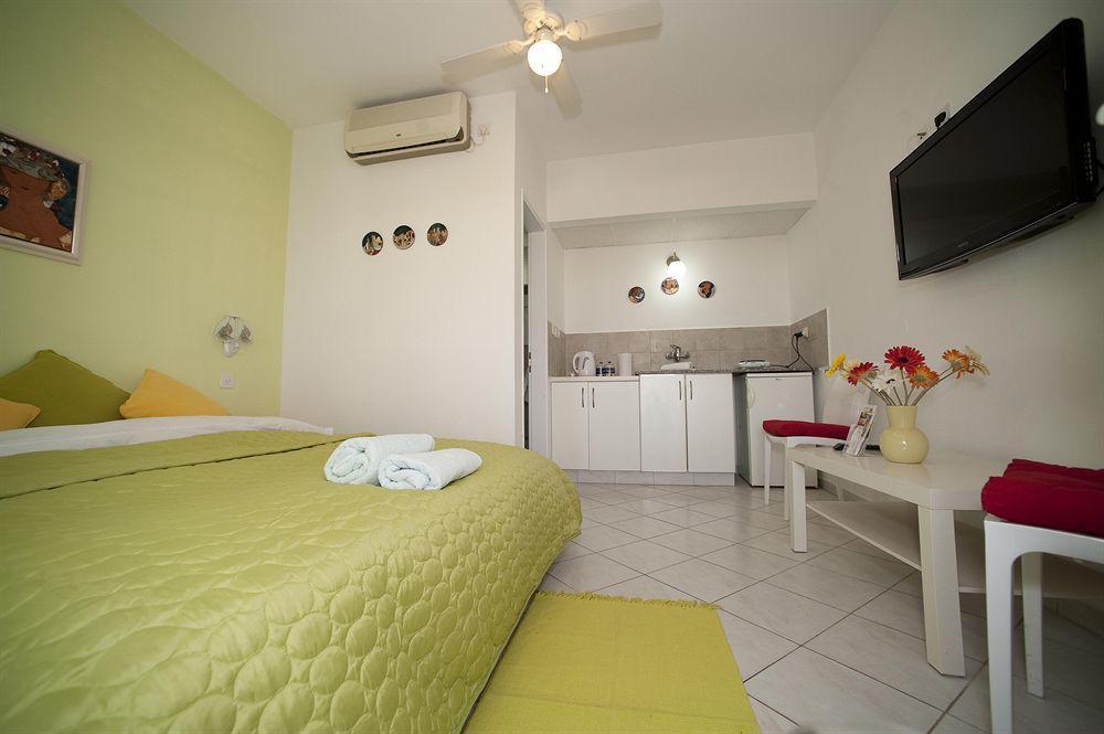 Villa 1000 Arad Rom bilde